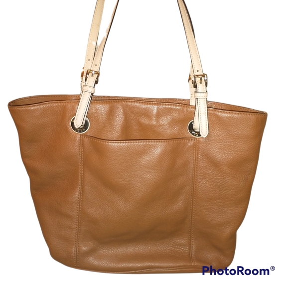 Michael Michael Kors Leather Bag - Picture 3 of 16